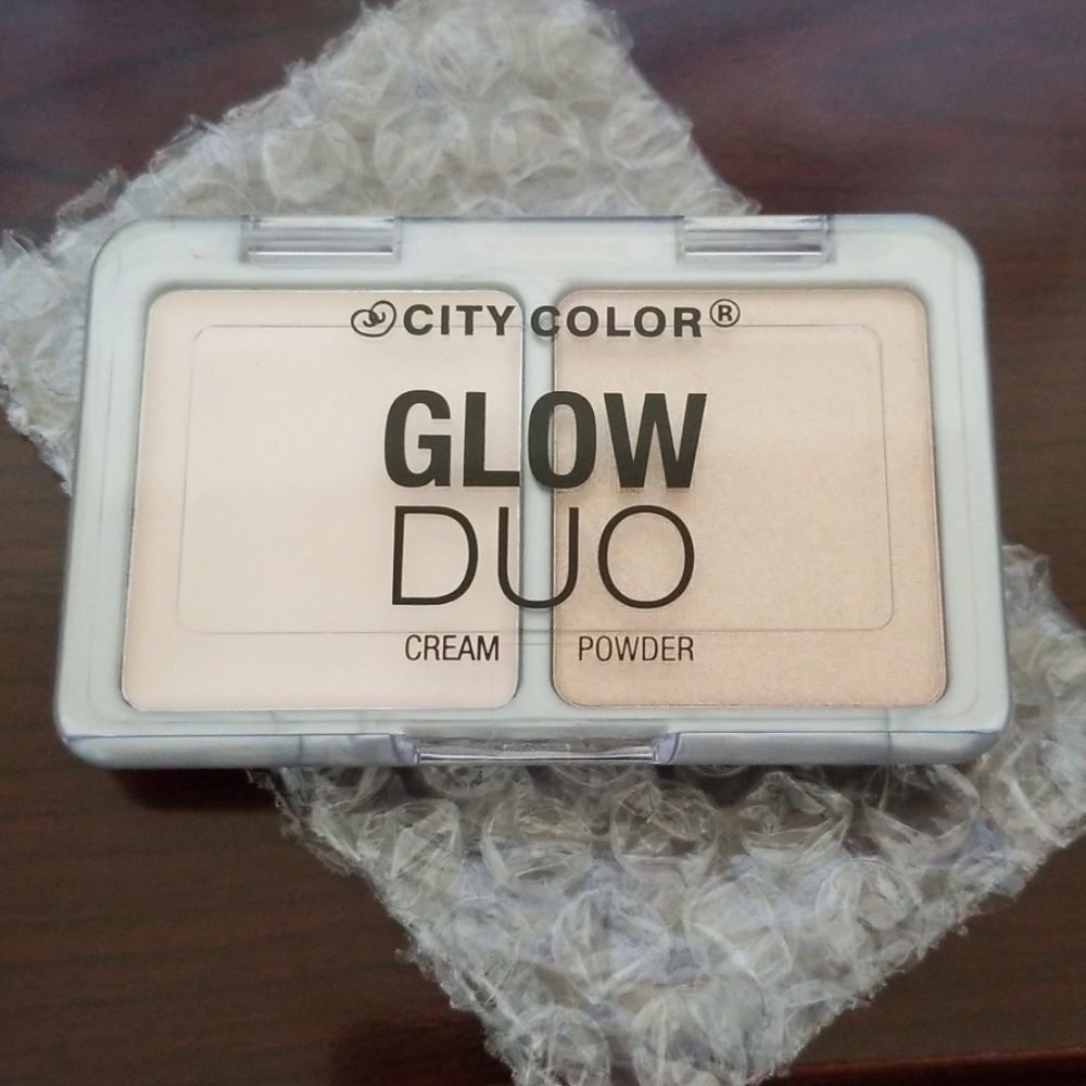 Cream powder
